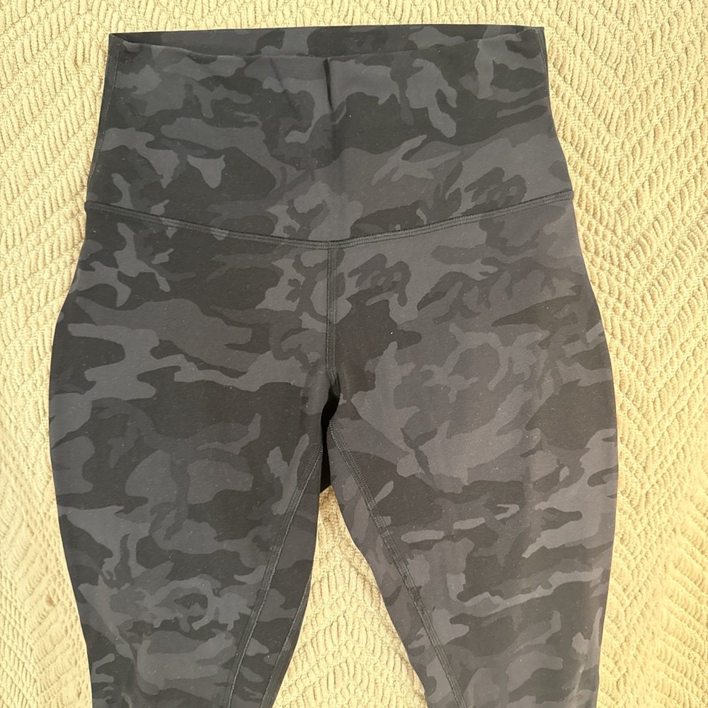 Lululemon Black Camouflage Leggings